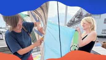 Skapa en ryaväv av resttextil!