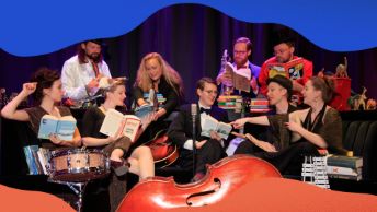 Cats and Dinosaurs: Från samhällsfrågor till swing